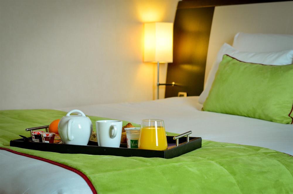 Mercure Angers Centre Gare Exterior foto